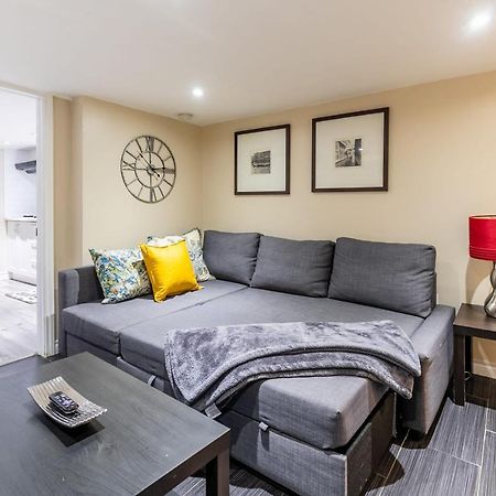 Newly Renovated - Cozy 1Br Apt With Netflix - Prime Location Торонто Екстер'єр фото