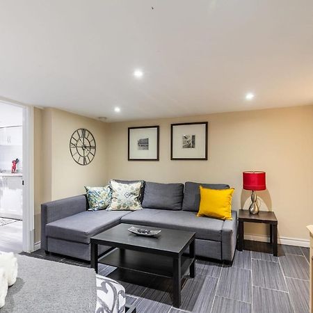 Newly Renovated - Cozy 1Br Apt With Netflix - Prime Location Торонто Екстер'єр фото