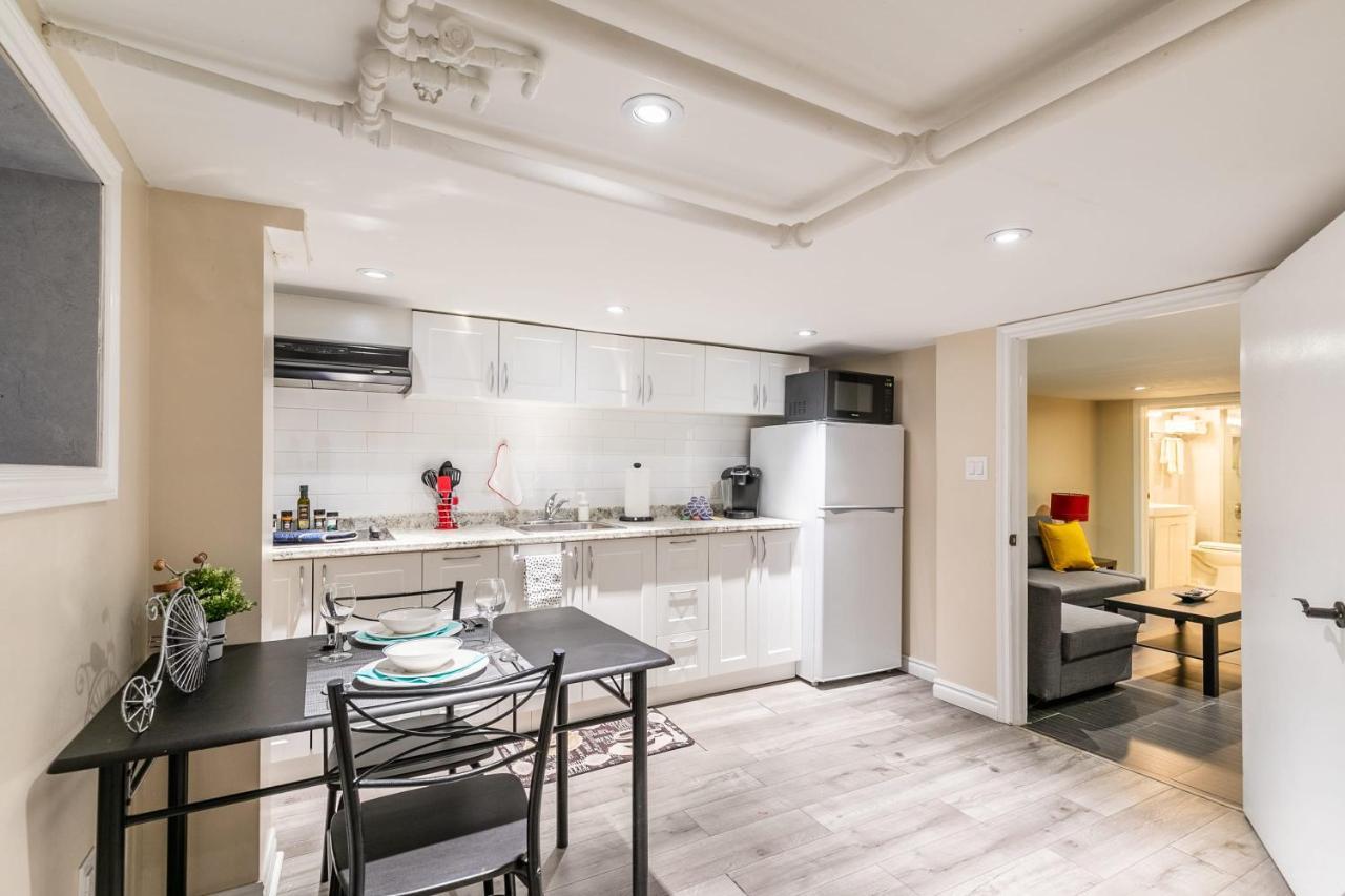 Newly Renovated - Cozy 1Br Apt With Netflix - Prime Location Торонто Екстер'єр фото